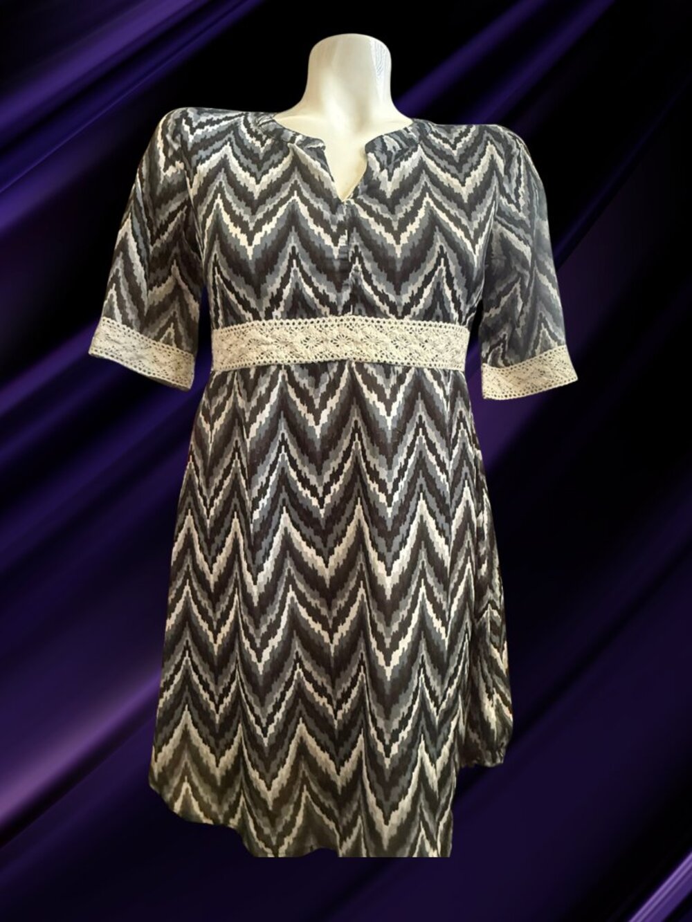 Star Ride Chevron Print Dress | Youth Size L 14/16 | Preowned